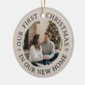 Unsere ersten Weihnachten auf unserer neuen Zuhaus Keramik Ornament (Links)