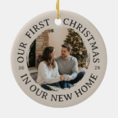 Unsere ersten Weihnachten auf unserer neuen Zuhaus Keramik Ornament (Hinten)