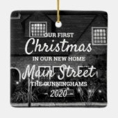Unsere ersten Weihnachten in unserem neuen Zuhause Keramikornament (Rückseite)
