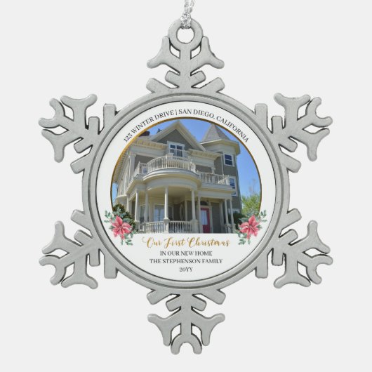 Unsere ersten Weihnachten in unserem neuen Zuhause Schneeflocken Zinn-Ornament (Vorderseite)