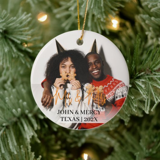 Unsere ersten Weihnachten Mr. und Mrs. frisch verm Keramik Ornament (Baum)