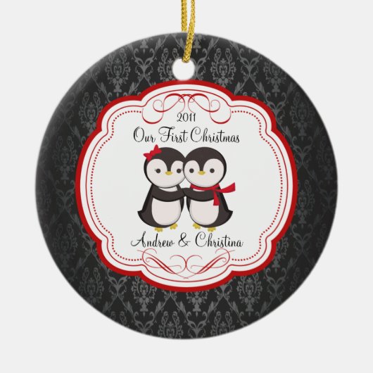 Unsere ersten Weihnachtsverzierungs-Pinguin-Paare Keramikornament (Vorne)