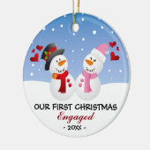Unsere erstes Weihnachtsverlobte Snowmanverzierung Keramikornament (Links)
