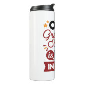 Unsere größte Stärke ist der Glaube an Gott Thermosbecher (Nach links gedreht)