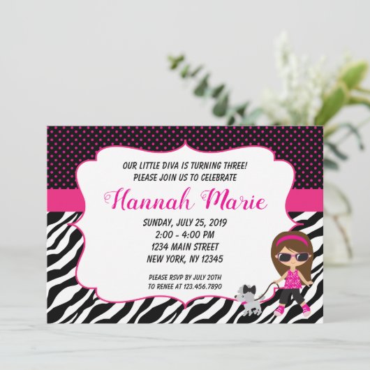 Unsere kleine Diva zum Geburtstag Einladung (Stehend Vorderseite)