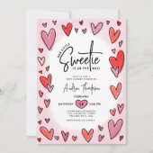 Unsere kleine süße Valentine Hearts Baby Dusche Einladung (Vorderseite)