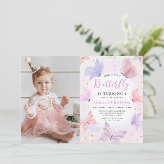 Unsere kleinen Schmetterling-Rosa-Mädchen Geburtst Einladung (Stehend Vorderseite)