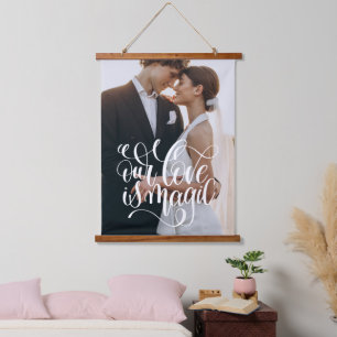 UNSERE LIEBE IST MAGIC Wedding Couple Foto Stilvol Wandteppich Mit Holzrahmen