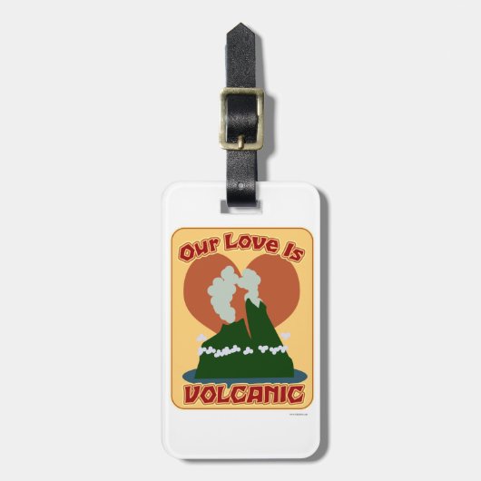 Unsere Liebe ist vulkanisch Gepäckanhänger (Vorderseite vertikal)