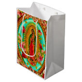 Unsere mexikanische Heilig-Jungfrau Mary Mittlere Geschenktüte (Vorderseite Schrägansicht)