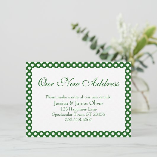Unsere neue Adresse mit grünen und weißen Polka-Pu Begleitkarte (Stehend Vorderseite)