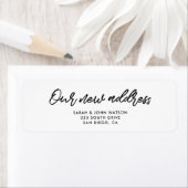 Unsere neue Adresse Moderne bewegte Rücksendeadres (Insitu)