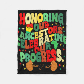 Unsere Vorfahren ehren, unseren Fortschritt feiern Fleecedecke