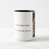 Unsichtbarer Mann in der New Yorker Tasse (Mittel)