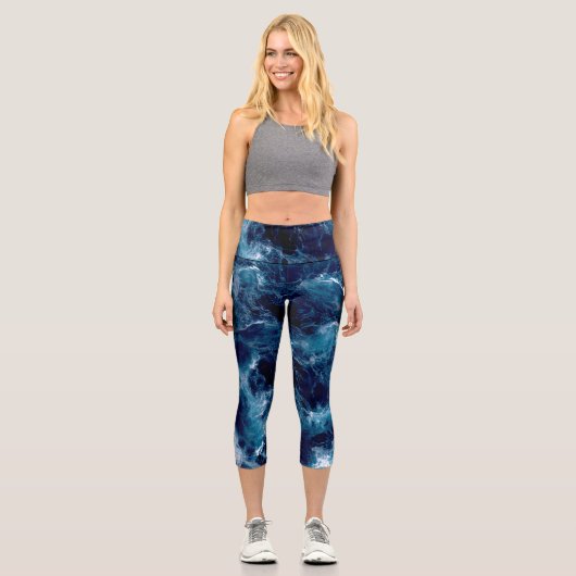 Untamed Sea Churn Capri Leggings (Vorderseite)