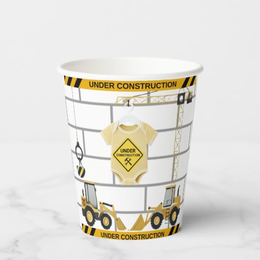 Unter Baugewerbekleidung Babydusche Pappbecher (Rückseite)