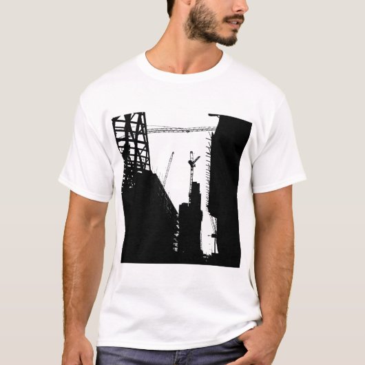 Unter Contruction - besonders angefertigt T-Shirt (Vorderseite)