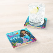 Unter dem Meer kann man eine magere Meerjungfrau s Glasuntersetzer (Schrägansicht)