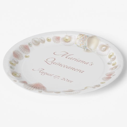 Unter dem Meeresspiegel Quinceanera Party Seashell Pappteller (Schrägansicht)