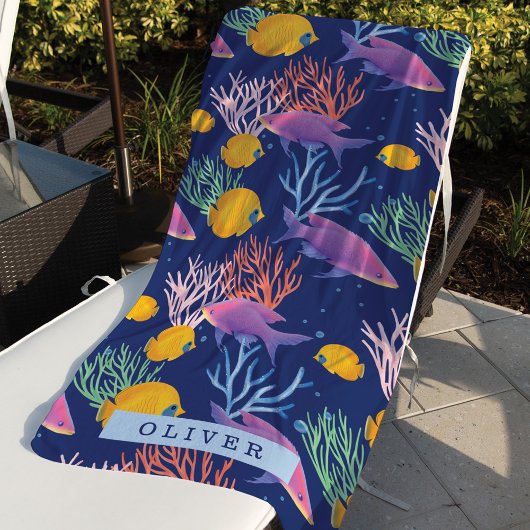 Unter dem Ozean farbenfrohe Wasserfarben Fisch und Strandtuch