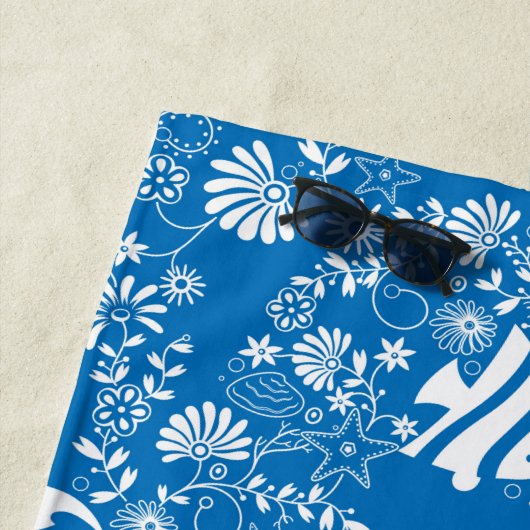 Unter dem Ozeanblau-Muster Monogramm Strandtuch (Beispiel)