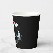 Unter dem Papier-Becher Pappbecher (Links)