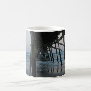 Unter dem Pier - Eichen-Insel, North Carolina Kaffeetasse