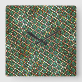 Unter dem schmutzigen und rostigen Grill Quadratische Wanduhr