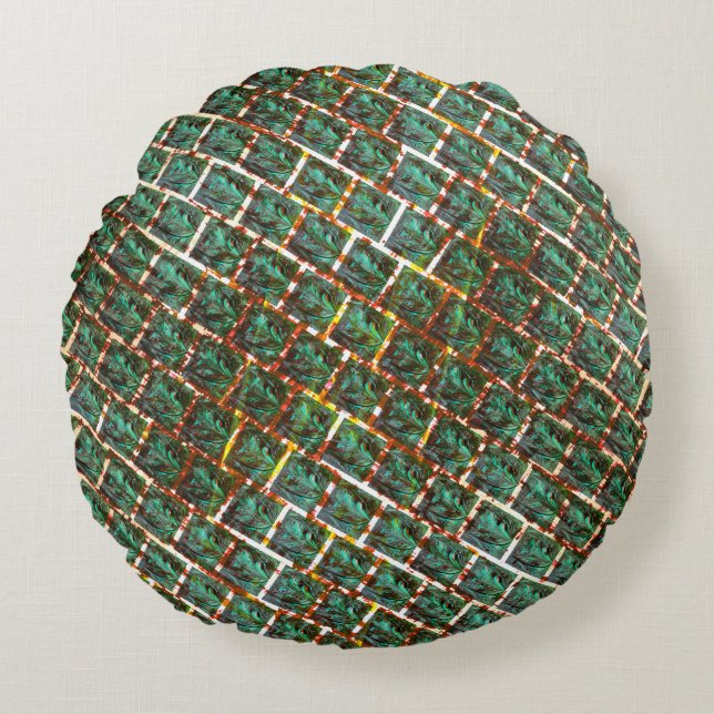 Unter dem schmutzigen und rostigen Grill Rundes Kissen (Vorderseite)