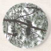 Unter dem schneebedeckten Kiefernwald WinterFoto Untersetzer (Vorne)