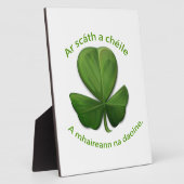 Unter dem Schutz der anderen überleben Menschen Fotoplatte (Seite)