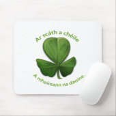 Unter dem Schutz der anderen überleben Menschen Mousepad (Mit Mouse)