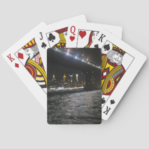 Unter der Brücke spielen Karten Spielkarten