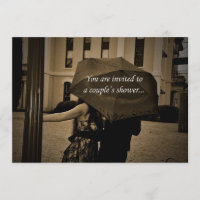 Unter der der Regenschirm-die Duschen-Einladung