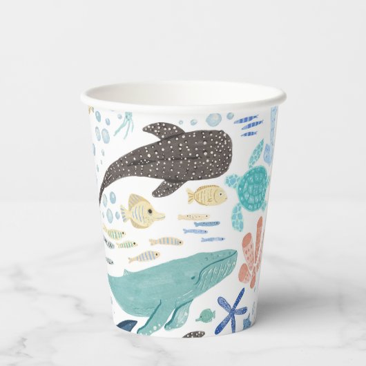 Unter der Kinderdusche des Meeres Pappbecher (Rückseite)