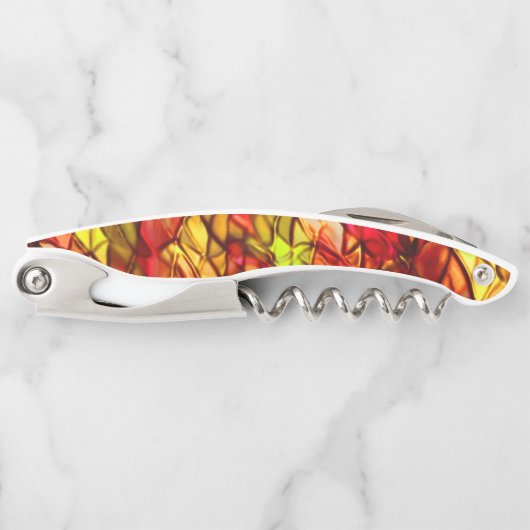 Unter einem roten Markisenstoff verborgene Kabel Kellnermesser (Vorderseite)