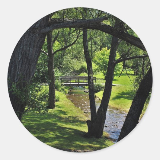 Unter einer Kulisse von Willows Runder Aufkleber (Vorderseite)