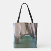 Unter Navarre Beach Pier Tasche (Rückseite)