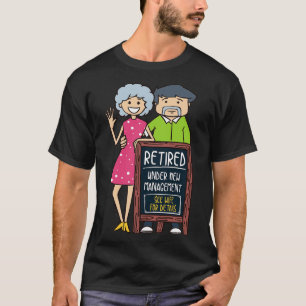 Unter "Neues Management neu erledigt" Siehe Ehefra T-Shirt