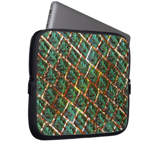 Unter schmutzigen und rostigen Grillen Laptopschutzhülle (Vorne Rechts)