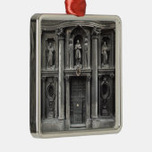 Untere Hälfte der Fassade, 1637-41 Ornament Aus Metall (Rechts)