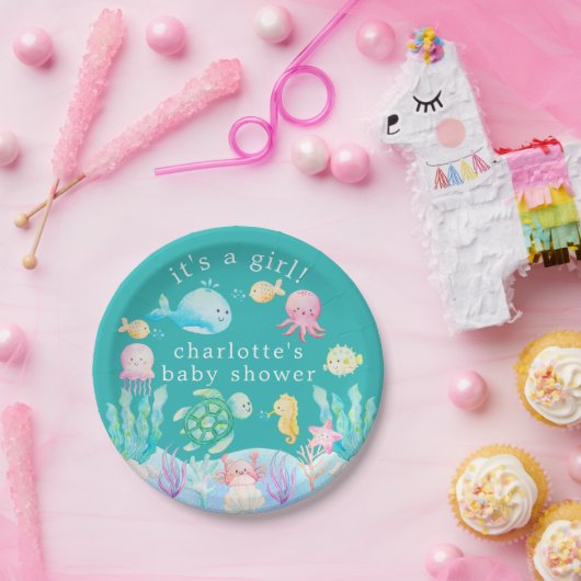 Unterhalb des Abenteuerspielhauses Pappteller (Party)