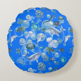 Unterhalb des Blauen Wassers auf blau | Rundes Kissen