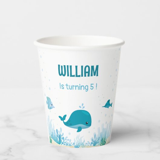 Unterhalb des Meeres befinden sich die Meerestiere Pappbecher (Vorderseite)