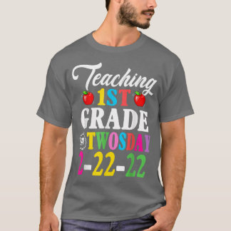 Unterricht 1. Klasse am 22. Februar 2022  T-Shirt