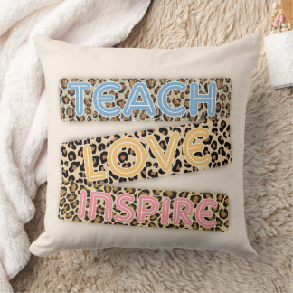 Unterrichten der Liebe Inspiriert Kissen