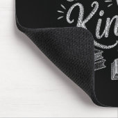 Unterrichten Sie mit Freundlichkeit Mousepad (Ecke)