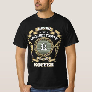 Unterschätze niemals die Macht eines Koffers T-Shirt