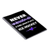 Unterschätze niemals ein Mädchen, das Eishockey sp Notizblock (Rechte Seite)