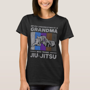 Unterschätze niemals eine Oma Brasilianisches Jiu T-Shirt